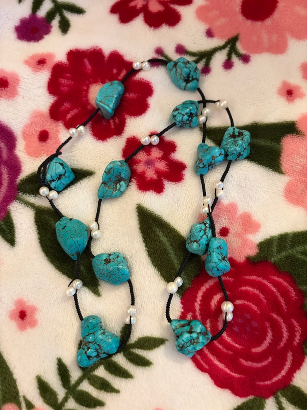 Turquoise colored Stones and Pearl Strand Necklace - Blue